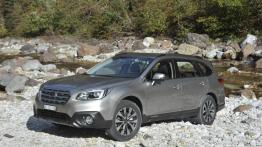 Subaru Outback 2015 2.5i - wersja europejska - lewy bok