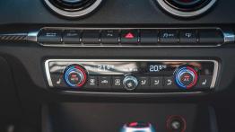 Audi RS3 - galeria redakcyjna - panel sterowania wentylacją i nawiewem