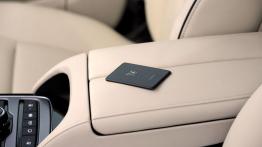 Hyundai Equus II Facelifting (2014) - podłokietnik przedni