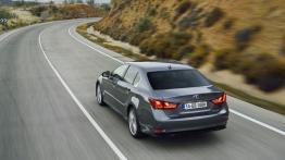 Lexus GS IV 300h (2014) - widok z tyłu