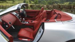 Aston Martin DBS Volante - widok ogólny wnętrza