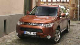 Mitsubishi Outlander III - widok z przodu