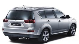 Peugeot 4007 - widok z tyłu