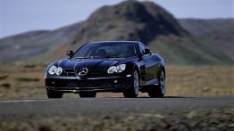 Mercedes Klasa SLR - widok z przodu