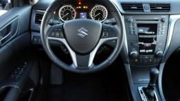 Suzuki Kizashi - próba katany