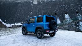Suzuki Jimny 1.5 102 KM - galeria redakcyjna - lewy bok
