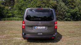 Peugeot Traveller Business VIP Long - galeria redakcyjna - widok z tyłu