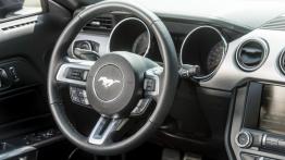 Ford Mustang VI Cabrio GT (2015) - wersja europejska - kierownica