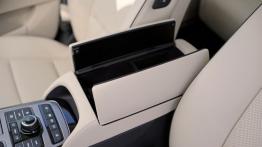 Hyundai Equus II Facelifting (2014) - podłokietnik przedni