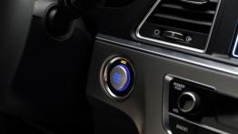 Hyundai Sonata YF Facelifting Sport 2.0T (2015) - przycisk do uruchamiania silnika