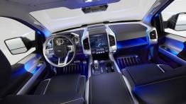 Ford Atlas Concept - pełny panel przedni