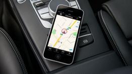 Audi A3 III Sportback e-tron (2013) - tunel środkowy między fotelami