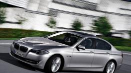 BMW Seria 5 F10 - lewy bok