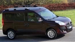 Fiat Doblo 2010 - prawy bok