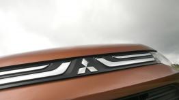 Mitsubishi Outlander III - grill