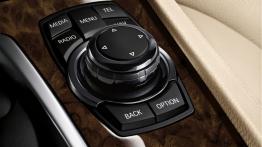 BMW serii 7 F01 Facelifting - tunel środkowy między fotelami