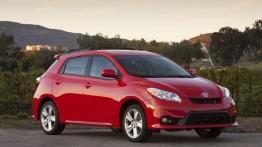 Toyota Matrix 2011 - przód - reflektory wyłączone