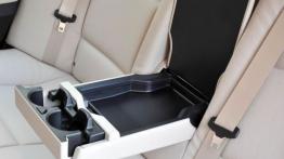 BMW serii 5 ActiveHybrid - schowki tylne