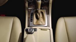 Mercedes Klasa C 2007 - skrzynia biegów