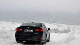 Lexus GS 450h - luksus przez duże L