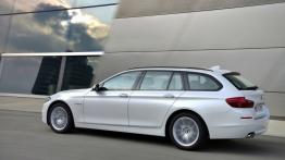 BMW serii 5 F11 520d Touring (2015) - lewy bok