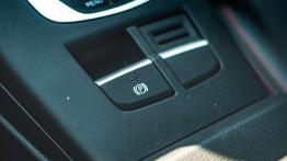 Audi RS3 - galeria redakcyjna - przełącznik hamulca ręcznego