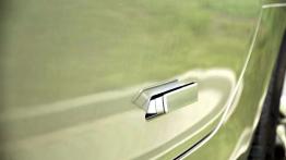 Mercedes SLS AMG Coupe 6.2 V8 571KM - galeria redakcyjna - klamka przód