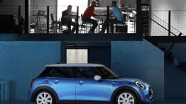 Mini Cooper S 2014 - wersja 5-drzwiowa - prawy bok