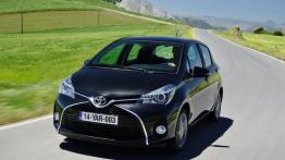 Toyota Yaris III Facelifting (2014) - widok z przodu