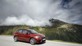 BMW 218d Active Tourer (2014) - prawy bok