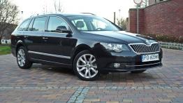 Skoda Superb II Kombi Facelifting 1.8 TSI 160KM - galeria redakcyjna - prawy bok
