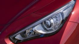 Infiniti Q50 2.0 Turbo (2014) - lewy przedni reflektor - wyłączony