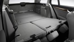 Mercedes Klasa C 2007 Kombi - tylna kanapa złożona, widok z boku