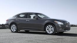 Infiniti M 2010 - prawy bok