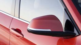 BMW X1 Facelifting - prawe lusterko zewnętrzne, przód