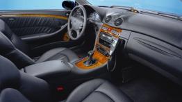 Mercedes Klasa CLK Coupe - pełny panel przedni