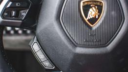 Lamborghini Huracan - wylewny Włoch