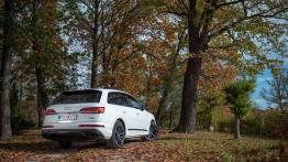 Audi Q7 facelifting ? pierwsza jazda - widok z ty³u