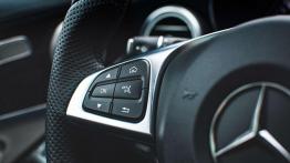 Mercedes-Benz Klasa C 300h - galeria redakcyjna - sterowanie w kierownicy