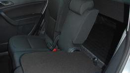 Skoda Yeti Outdoor 2.0 TDI 170KM - galeria redakcyjna - tylna kanapa złożona, widok z boku