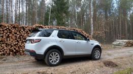 Land Rover Discovery Sport - galeria redakcyjna - prawy bok