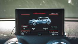 Audi RS3 - galeria redakcyjna - ekran systemu multimedialnego