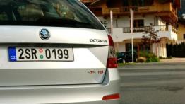 Skoda Octavia III Kombi  KM - galeria redakcyjna - tył - inne ujęcie