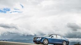 Bentley Flying Spur V8 (2014) - lewy bok