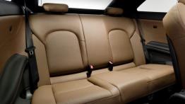 Mercedes CLC - tylna kanapa