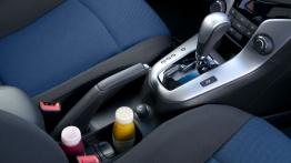 Chevrolet Cruze hatchback ECO-TEC - hamulec ręczny