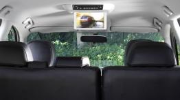 Peugeot 4007 - zagłówki na tylnych fotelach