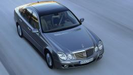 Mercedes Klasa E 2006 - widok z góry