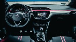 Nowy Opel Corsa GSi Line ma sportowy głośnik i trzy cylindry