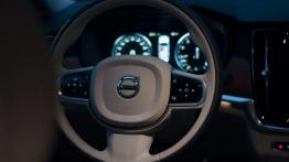 Volvo S90 T6 AWD - luksus po skandynawsku